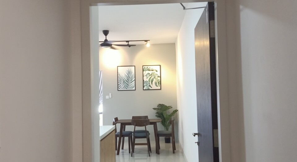 Middle Room (Partition)