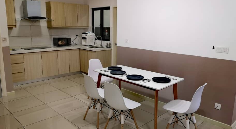 Middle Room