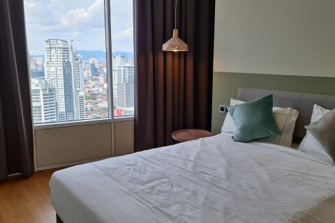 Middle Room